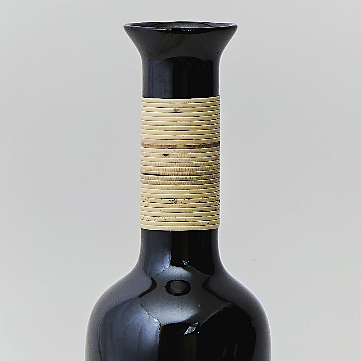 JUGGLING VASE | NOTA_SHOP / WEB SHOP